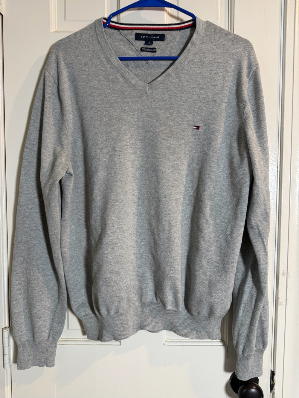 Tommy Hilfiger V-Neck Sweater in Heather Gray with Logo